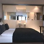 شقة Sybille Kuntz Weingut Gaestehaus *