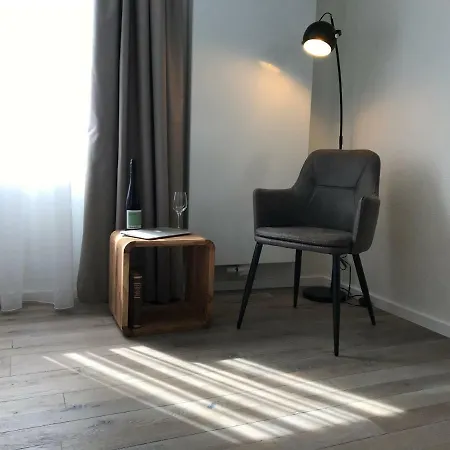 Lejlighed Sybille Kuntz Weingut Gaestehaus *