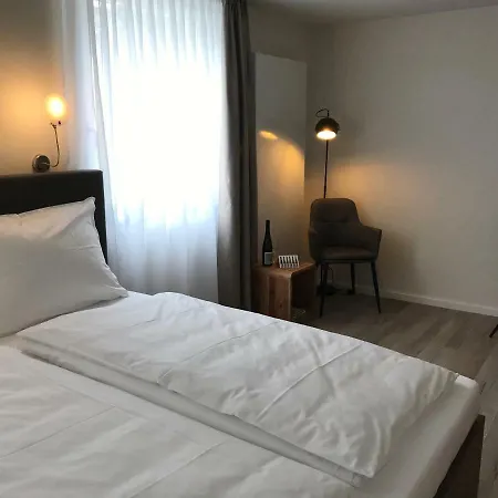 Sybille Kuntz Weingut Gaestehaus Lieser