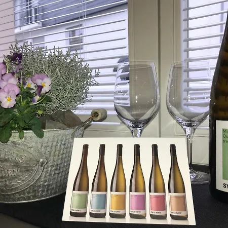 Sybille Kuntz Weingut Gaestehaus *