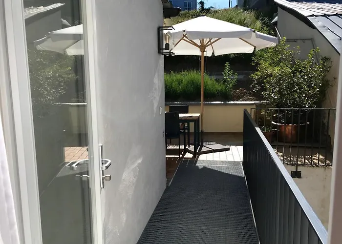 Sybille Kuntz Weingut Gaestehaus * リーザー