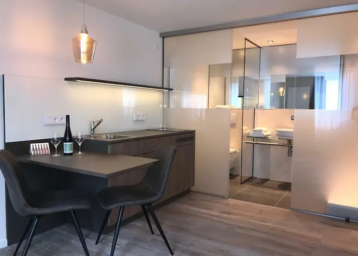 Sybille Kuntz Weingut Gaestehaus * リーザー